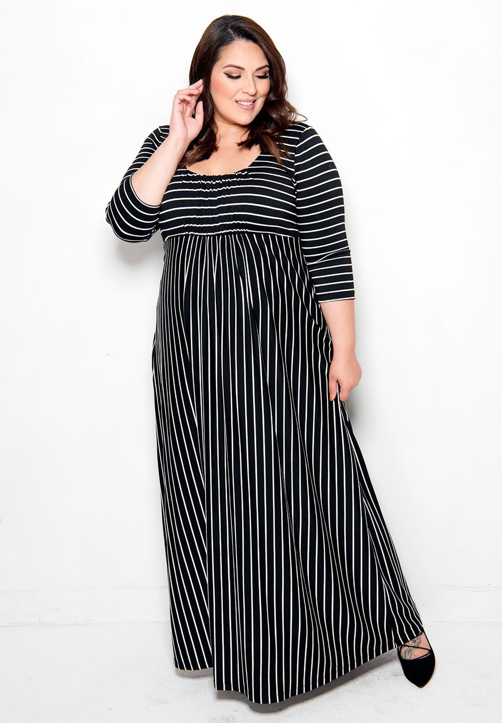 Stylish and Gorgeous Plus Size Dress | Lois Maxi Dress in Black | SWAK ...